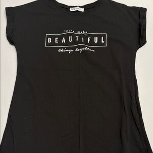 Chic Black Graphic Tee